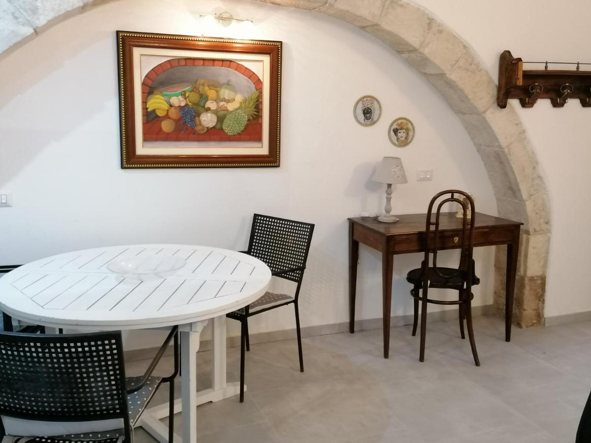 Il Cortiletto Di Via Minniti Bed & Breakfast Syracuse