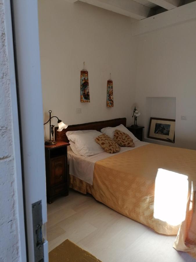Il Cortiletto Di Via Minniti Bed & Breakfast