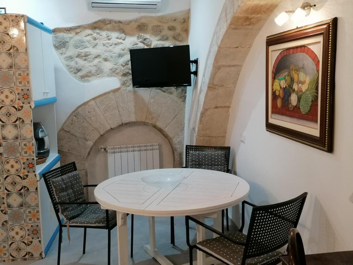 Il Cortiletto Di Via Minniti Alojamento de Acomodação e Pequeno-almoço